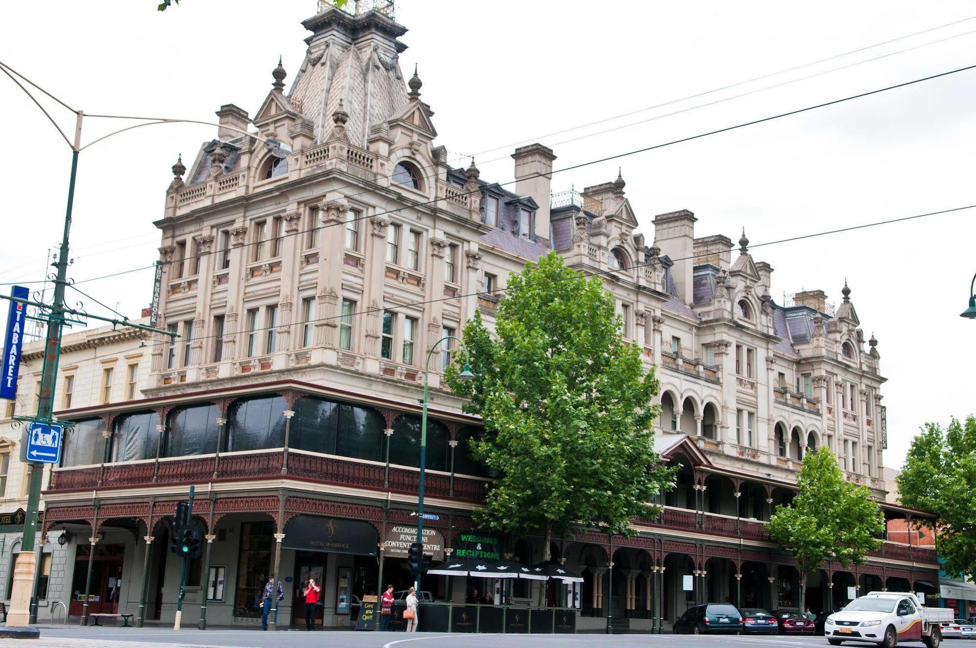 The Hotel Shamrock เบนดิโก ภายนอก รูปภาพ